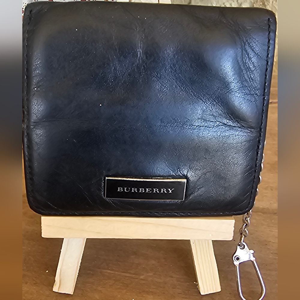 Burberry Black Leather Burberry Coin Purse with Key Chain: 